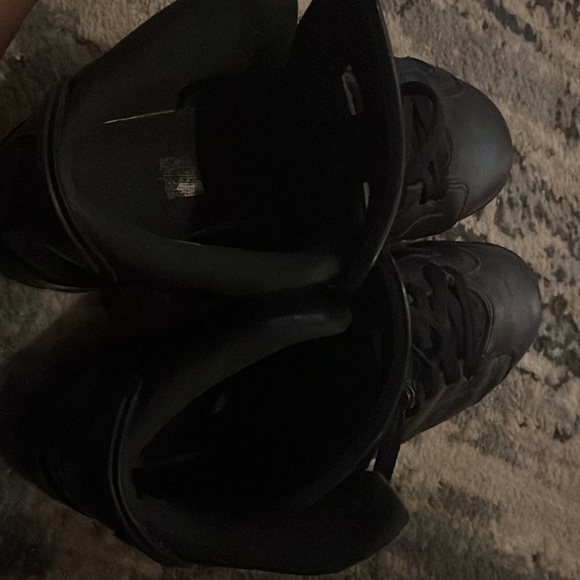 These are Air Jordan 6 Retro Oreo. - Picture 10 of 10